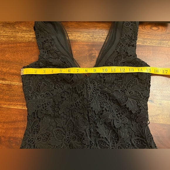 Reiss Barbara Lace midi dress - Picture 10 of 11